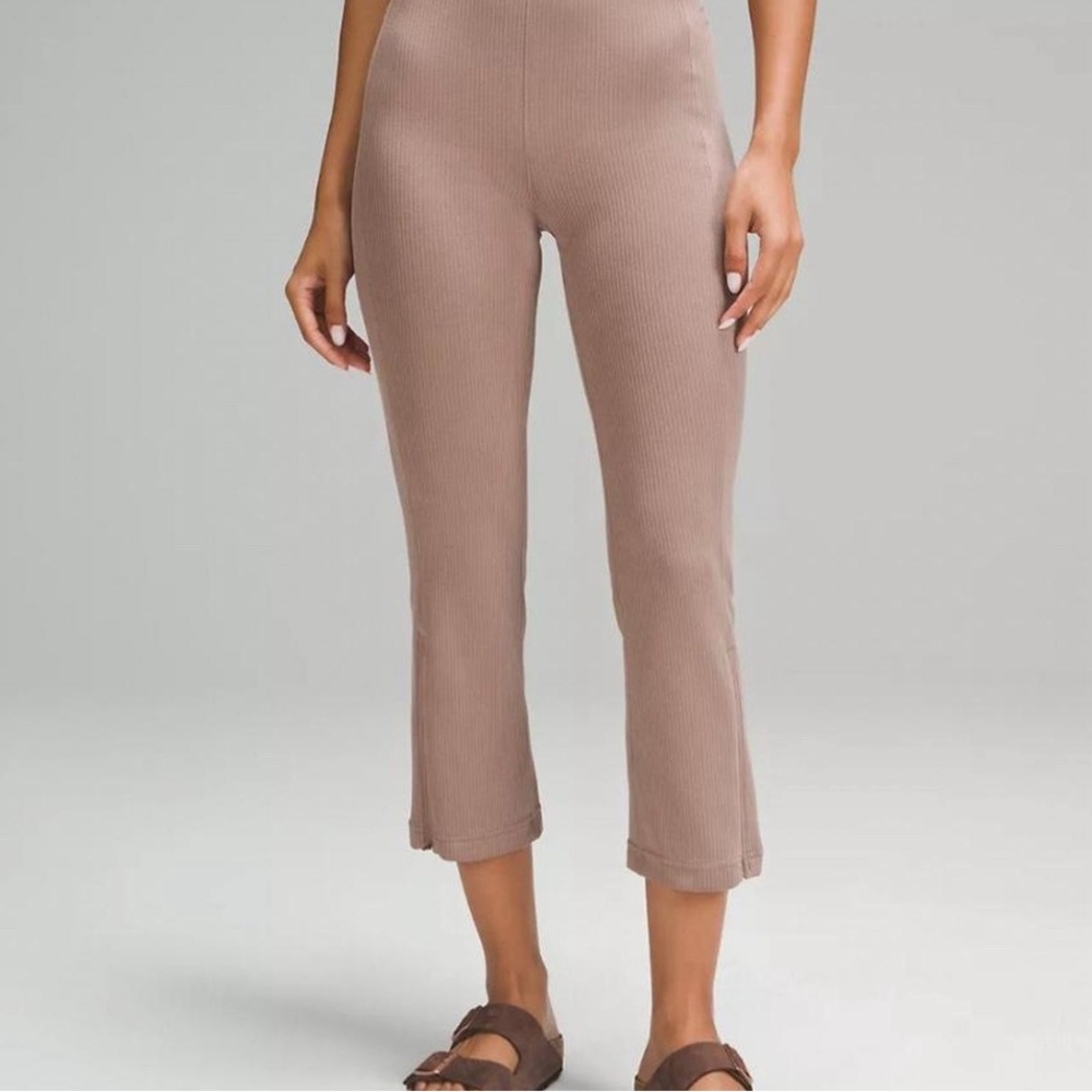 lululemon athletica Cropped Ribbed Pants in Brown